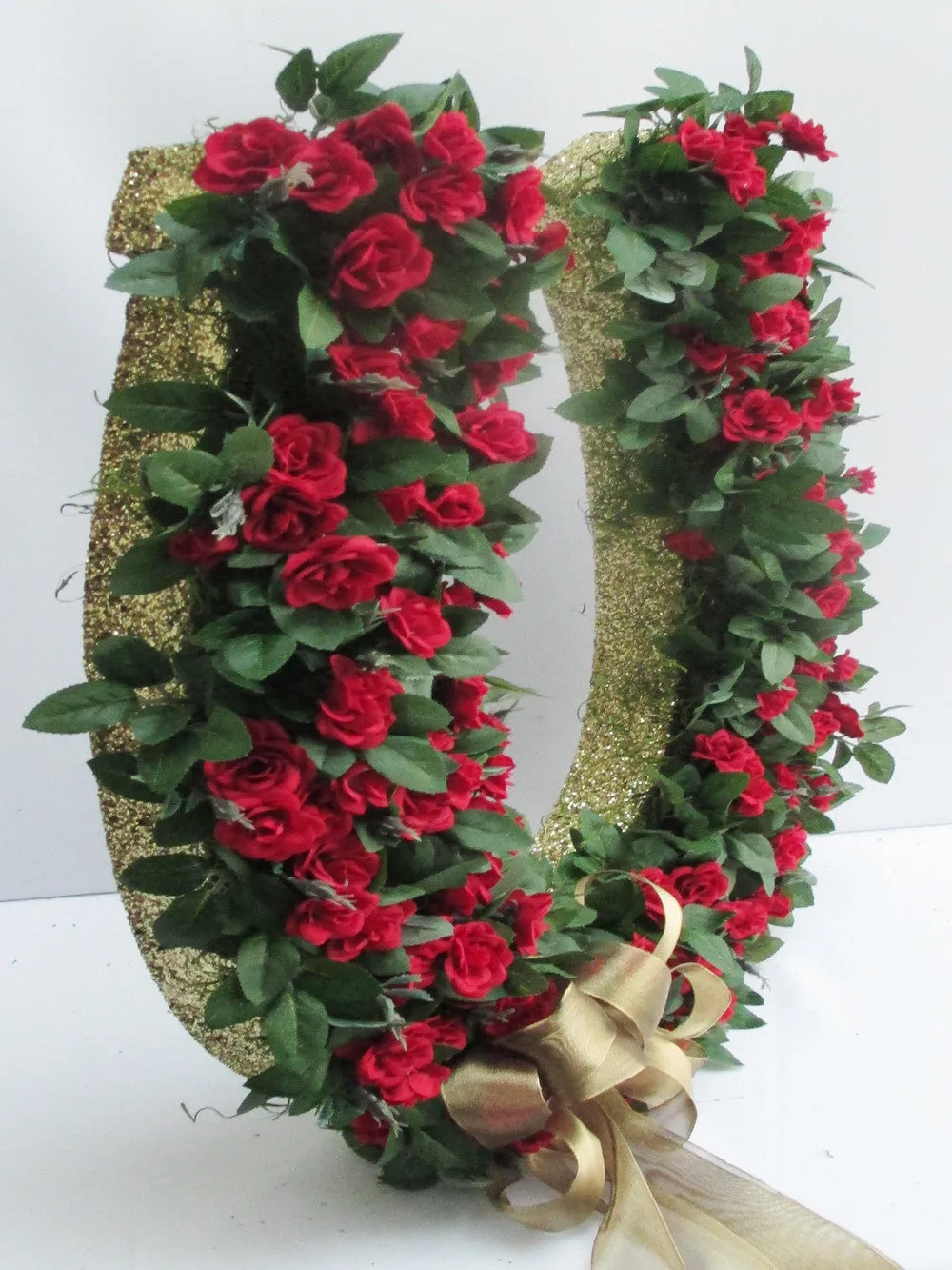 Large Horse-shoe Wreath with Roses