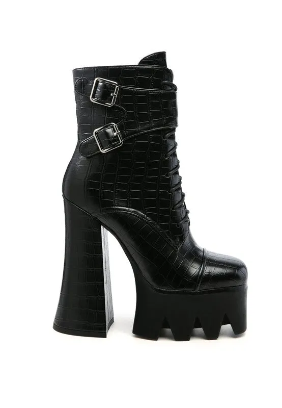 Stomper Side Zipper Opening Platform Combat Boot